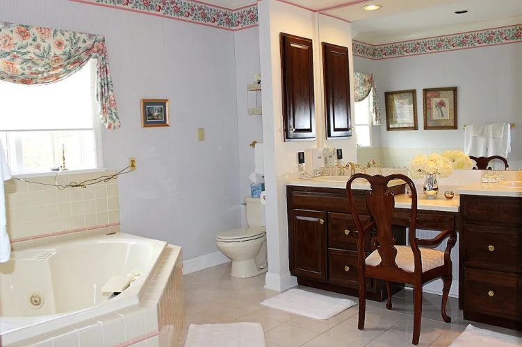 Earlystown Manor Bed & Breakfast