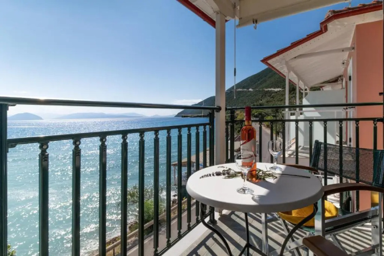 Apostolos Apartment 4