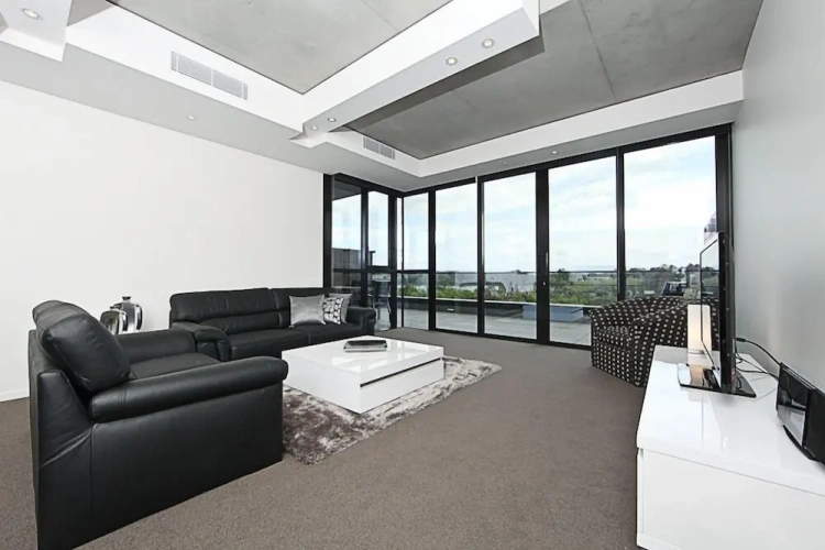 1 Bedroom Apartment with balcony