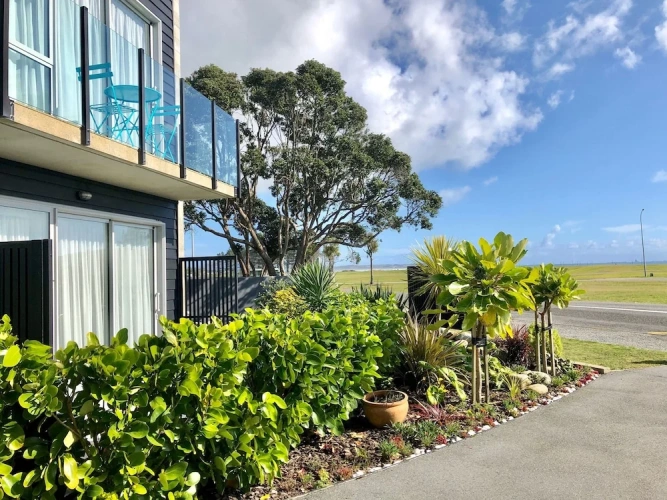 Premium Double Studio with partial sea view