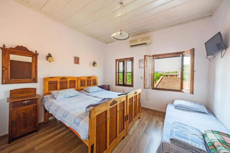 Standard Double room with view