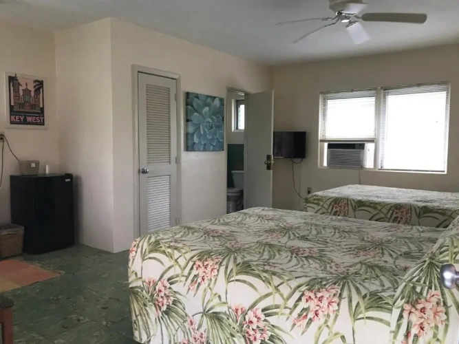 Standard Quadruple room