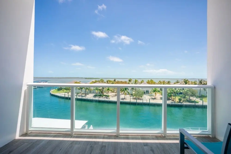 Standard Quadruple room with balcony and with view