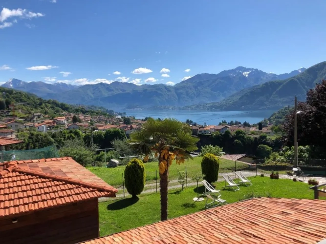 Standard Triple room with lake view