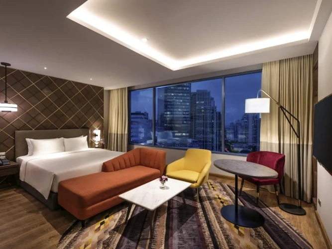 Deluxe Double Suite with city view