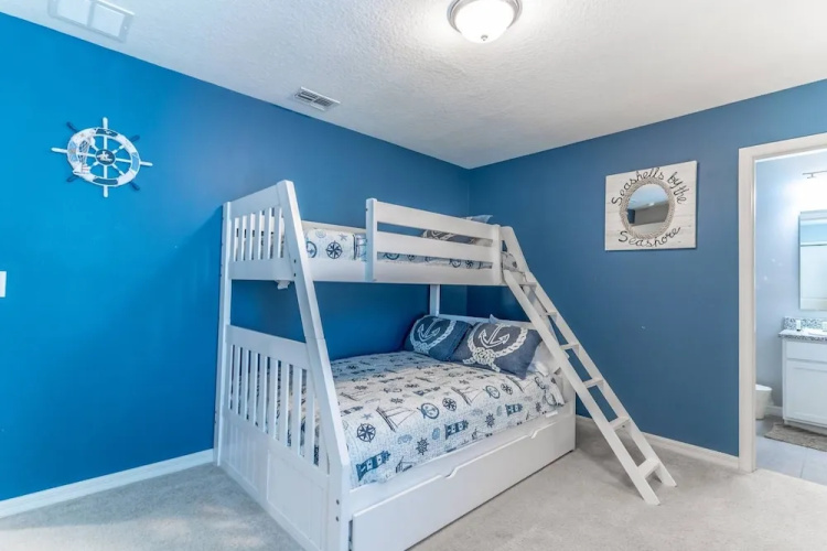 5134 Compass Bay