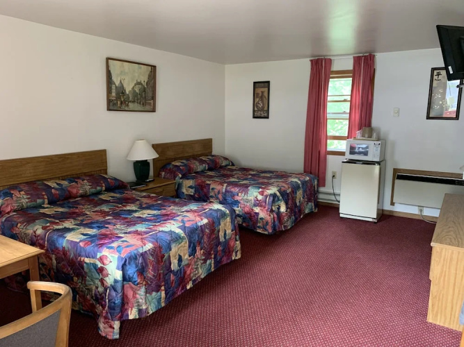 Lakeside Motel