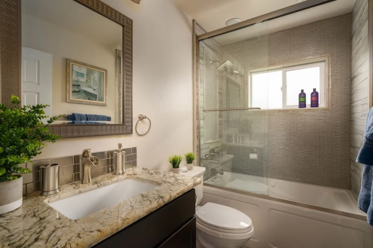 Chaparral House-Sleeps 14-Large Jacuzzi