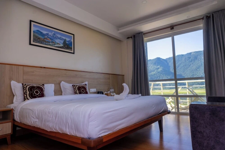 Standard Double room with balcony and with lake view