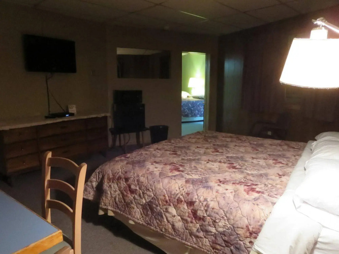 Holiday Inn Motel