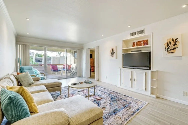 2 Bedrooms Apartment with balcony
