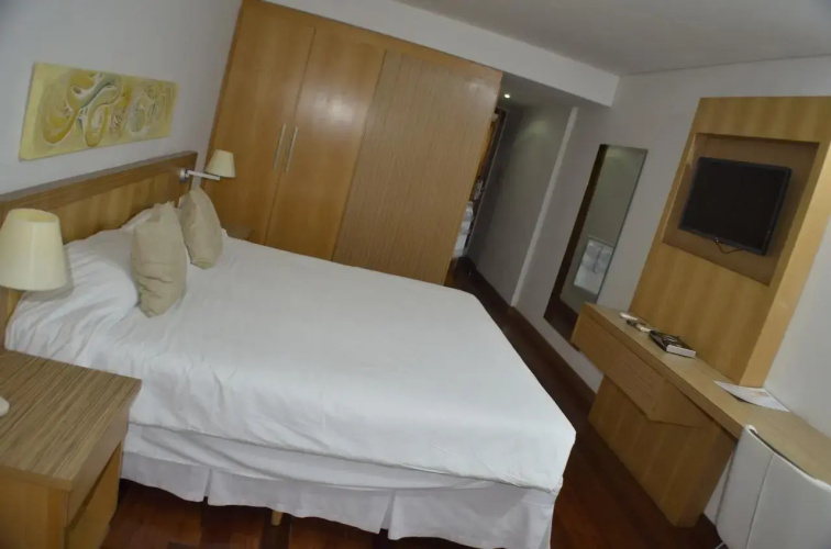 Constantino Hotel