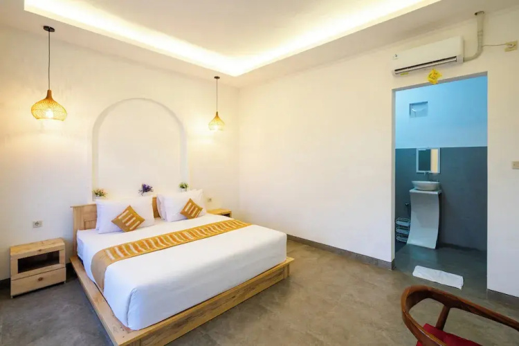 Mahayana House