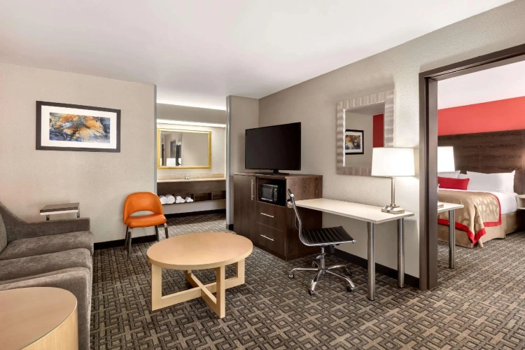 Double Suite