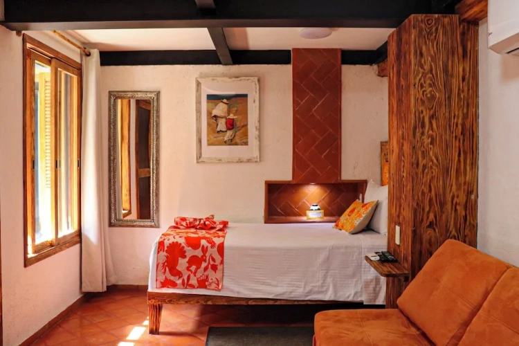 Economy room