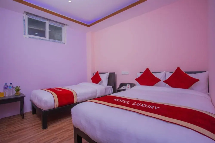 Oyo 303 Hotel Luxury