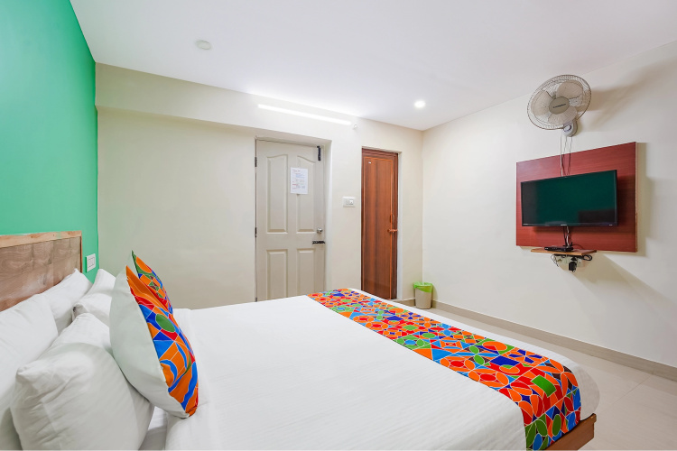 FabHotel Manyu Inn