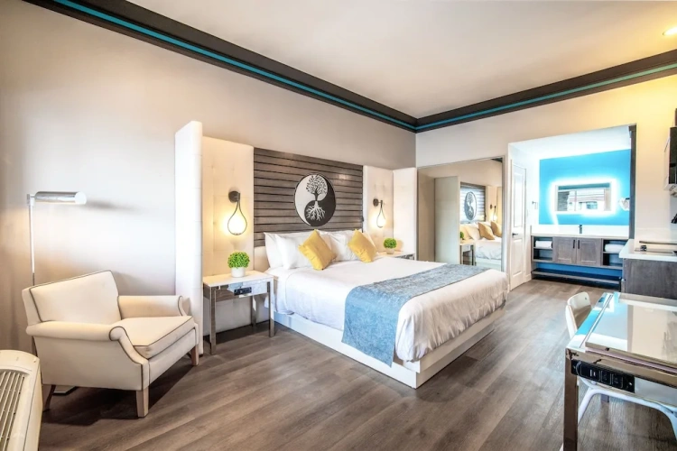 Double Suite