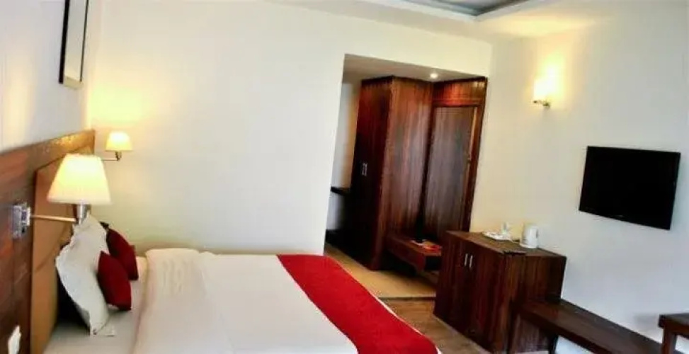 Sandhya Resort and Spa Manali