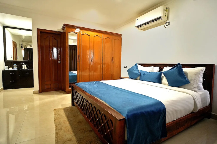 Fabhotel Prime Alekhya Suites