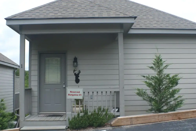 Standard Bungalow