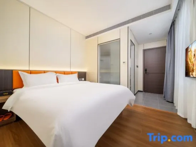 Standard Double room with view