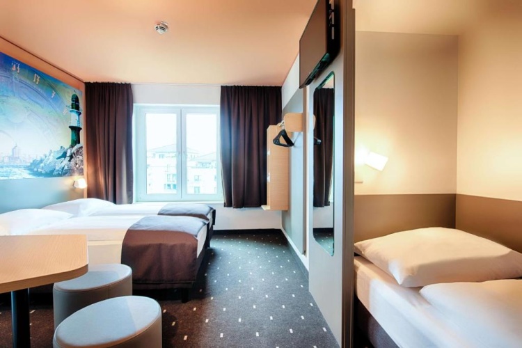 Triple room
