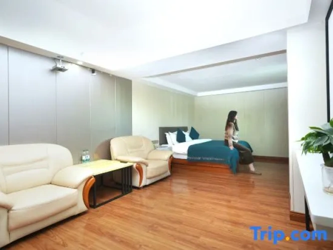1 Bedroom Suite
