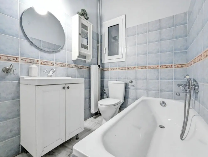Athens Divas Velvet Gold Suites