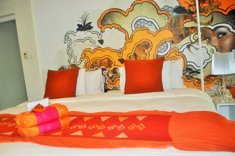 Seven Hotel