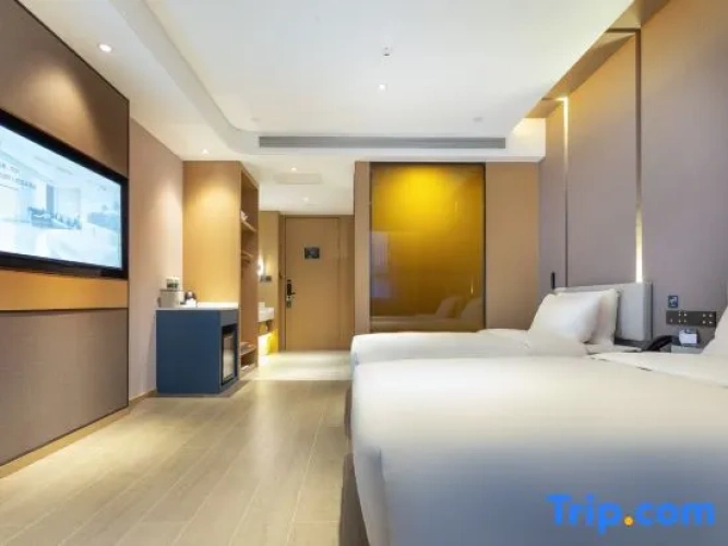 Standard Twin Family room with city view
