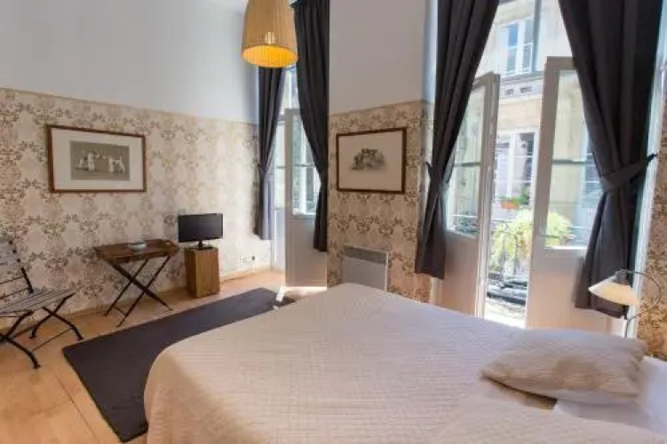 Une chambre en ville