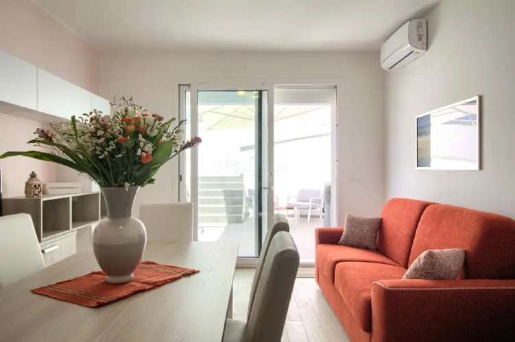 2 Bedrooms Cottage