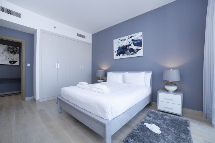Sophisticated Modern 1 BR on Blooms A JVC