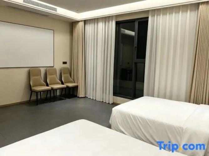 2 Bedrooms Deluxe Suite