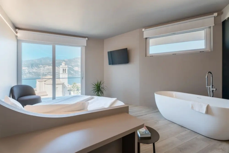 Superior Junior Suite