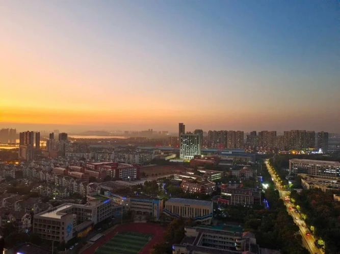 4 Bedrooms Deluxe Apartment with balcony