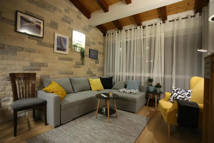 Apartments Larus, 4 stars, jacuzzi, 100 m2