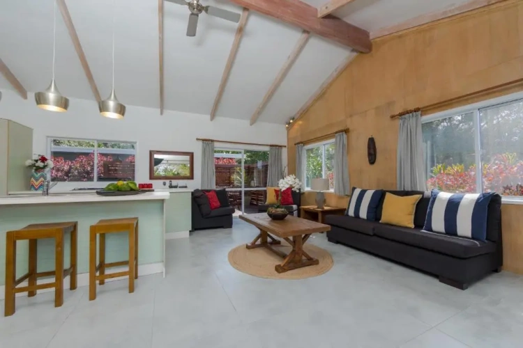 2 Bedrooms Villa
