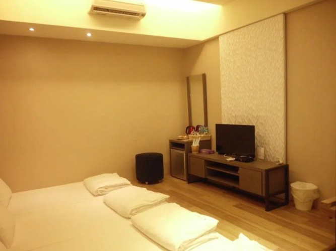 No. 1 Resort