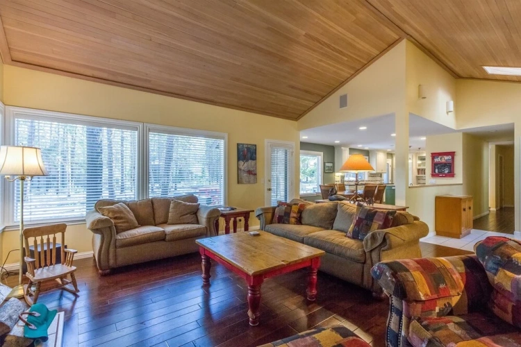 4 Bedrooms Family Apartment