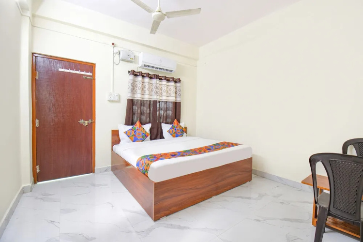 Fabexpress Ashoka Lodging