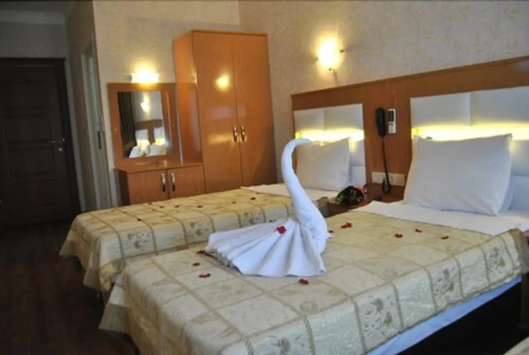 Economy Triple room
