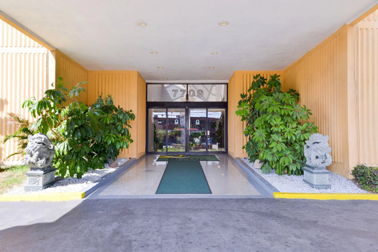 Quality Inn & Suites Montebello - Los Angeles photo 22