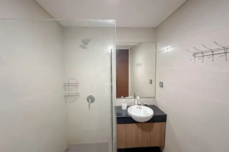 Modern Minimalist 2Br At Linden Apartment