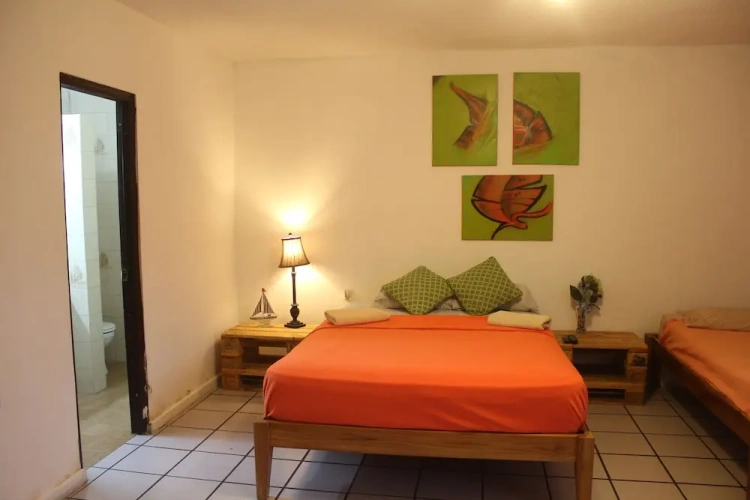 Standard Triple room
