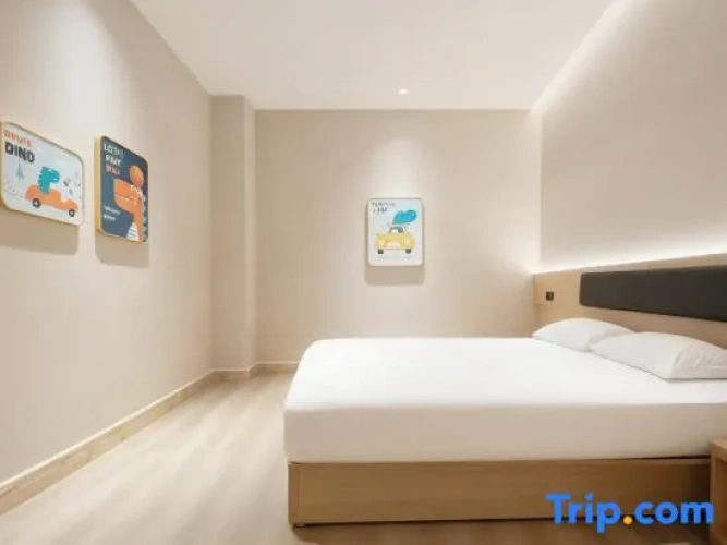 Quadruple Family Suite