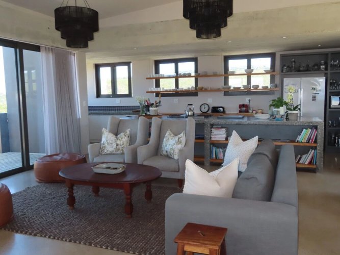 Ilanga Beach House and Studios