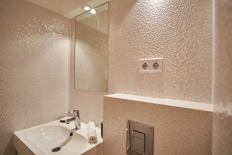 Alpha Residence