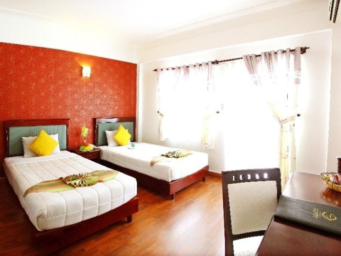 Deluxe Double room with city view